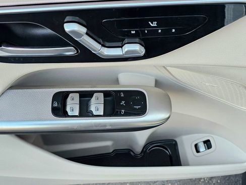 Certified 2026 Mercedes-Benz GLC 300 4MATIC image 23