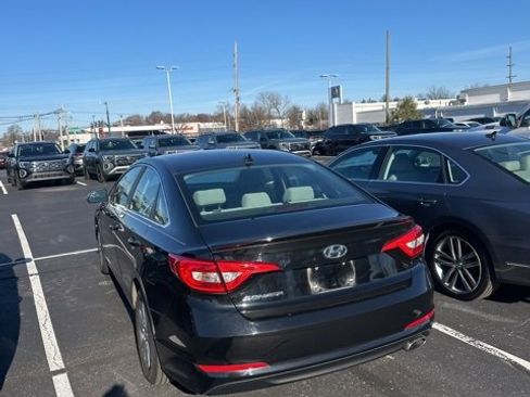 Used 2016 Hyundai Sonata SE w/ Cargo Package image 15