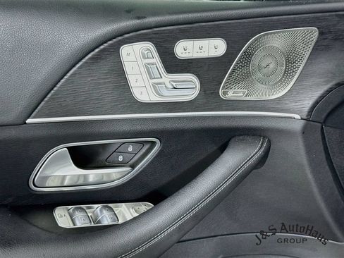 Used 2025 Mercedes-Benz GLS 450 4MATIC w/ AMG Line Exterior image 24