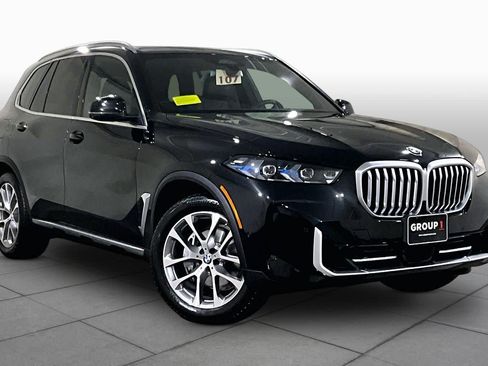 Used 2026 BMW X5 xDrive40i w/ Premium Package AWD/4WD image 2