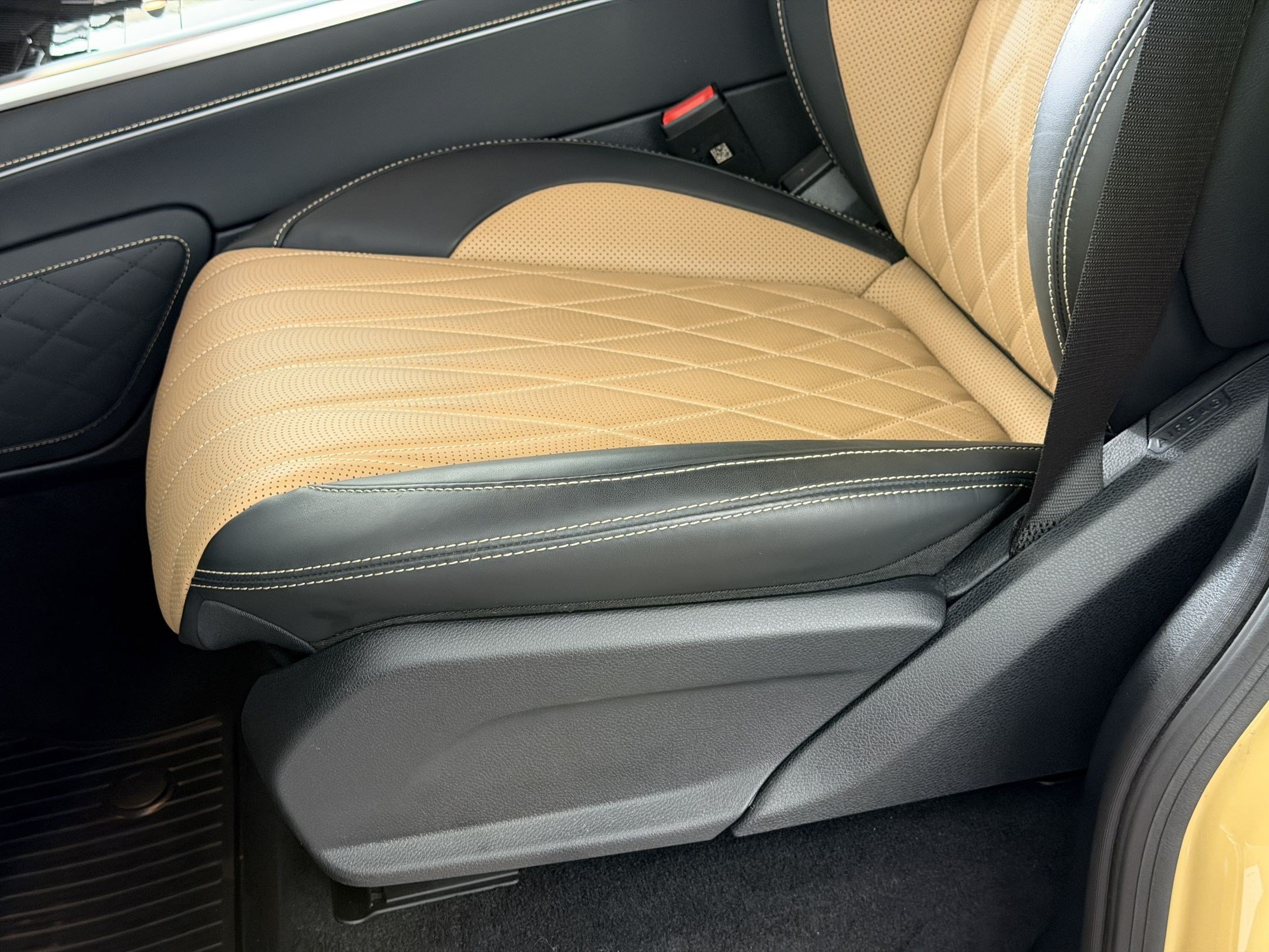 Certified 2025 Mercedes-Benz G 63 AMG 4MATIC image 15