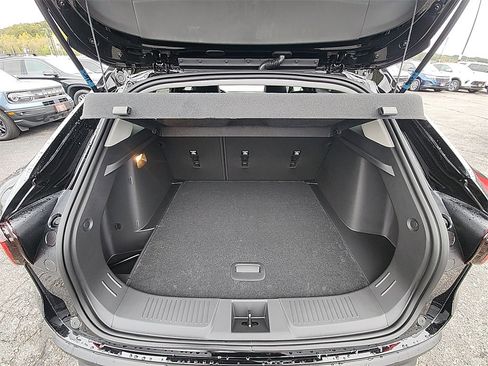 New 2026 Chevrolet Trax LT w/ Driver Confidence Package image 32