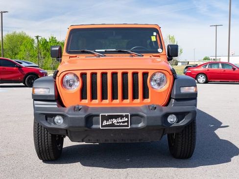 Used 2023 Jeep Wrangler Sport image 9