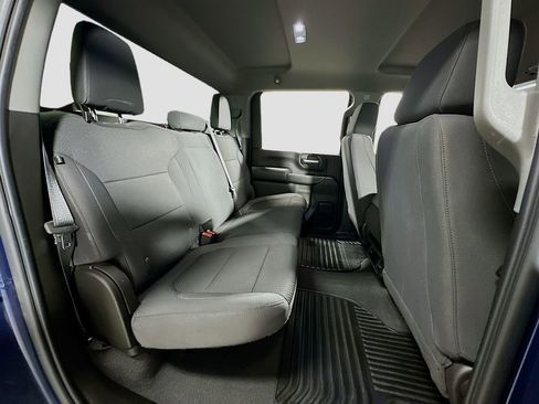 Used 2022 Chevrolet Silverado 2500 Custom w/ Custom Value Package AWD/4WD image 27