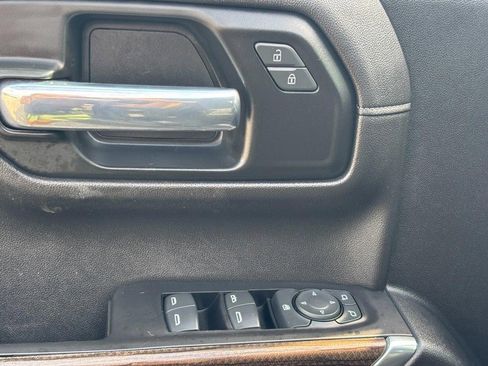 Used 2020 Chevrolet Silverado 1500 LT w/ All-Star Edition AWD/4WD image 18