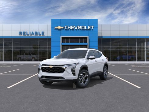 New 2026 Chevrolet Trax LT w/ Driver Confidence Package FWD image 8