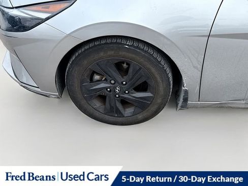 Used 2023 Hyundai Elantra SEL w/ Preferred Accessory Package image 29