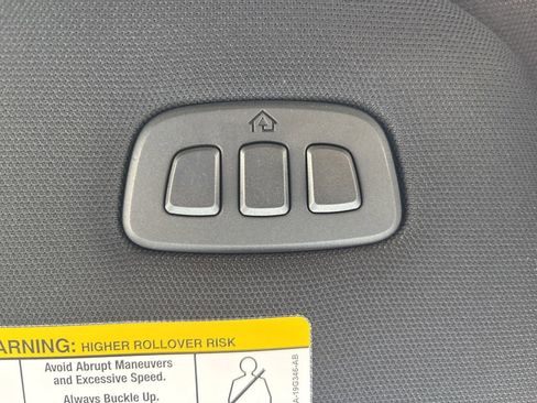 New 2026 Ford F250 Lariat w/ Black Appearance Package image 23