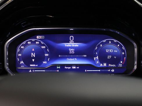 Used 2025 Chevrolet Silverado 2500 LT image 35