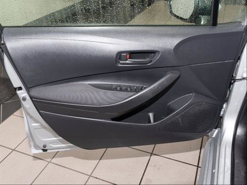 Used 2023 Toyota Corolla LE image 9