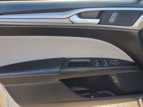 Used 2018 Ford Fusion S image 7