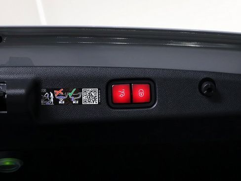 Certified 2026 Mercedes-Benz E 350 4MATIC Sedan image 30