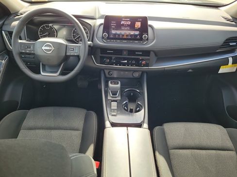 Certified 2026 Nissan Rogue SV image 17