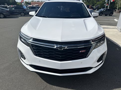 Used 2022 Chevrolet Equinox RS w/ RS Leather Package FWD image 3