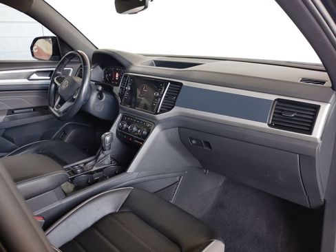 Used 2021 Volkswagen Atlas Cross Sport SEL Premium R-Line AWD/4WD image 11