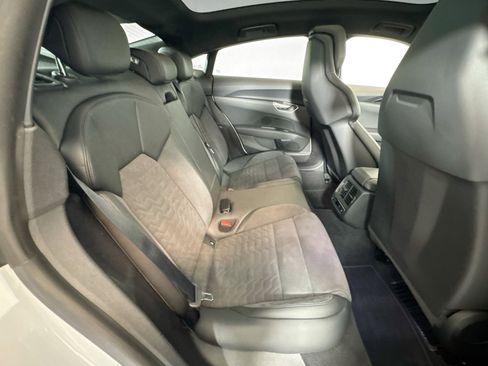 Used 2022 Audi e-tron GT Prestige w/ Prestige Package image 25