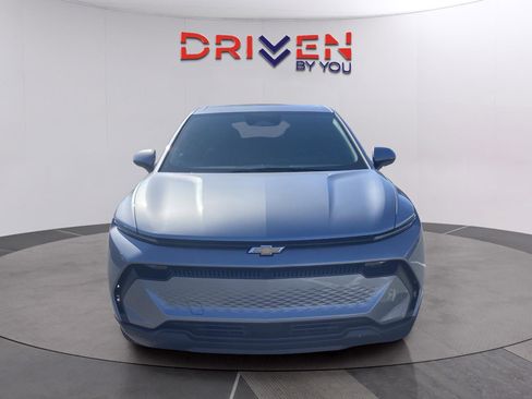 New 2026 Chevrolet Equinox EV LT image 9