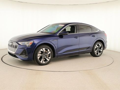 Certified 2022 Audi e-tron Premium image 13