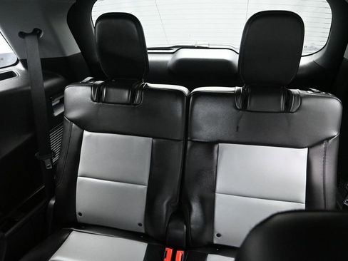 Used 2023 Ford Explorer XLT w/ Equipment Group 202A AWD/4WD image 31