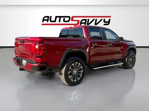 Used 2023 GMC Canyon Denali image 7