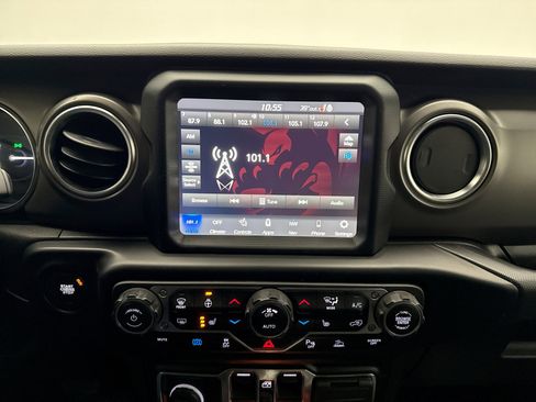 Used 2022 Jeep Wrangler Unlimited Rubicon 4xe w/ Cold Weather Group image 14