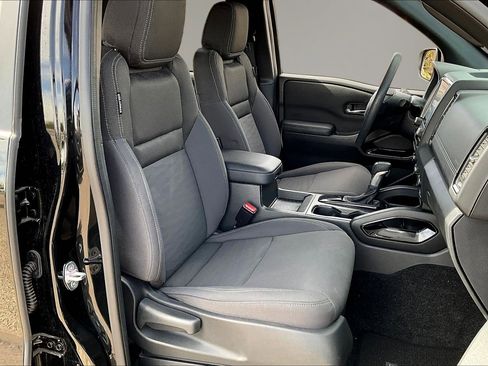 Used 2023 Nissan Frontier SV w/ Midnight Edition Package image 30