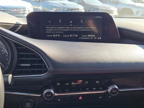 Used 2024 MAZDA MAZDA3 s image 29