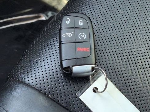 Used 2020 Jeep Grand Cherokee High Altitude image 29