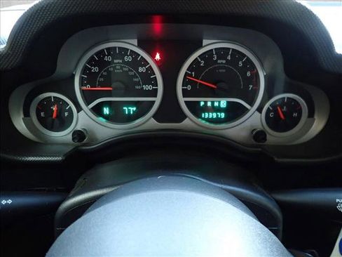 Used 2007 Jeep Wrangler Unlimited Sahara AWD/4WD image 21