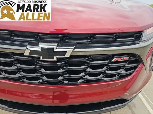 Used 2024 Chevrolet Trax RS w/ Driver Confidence Package FWD image 30