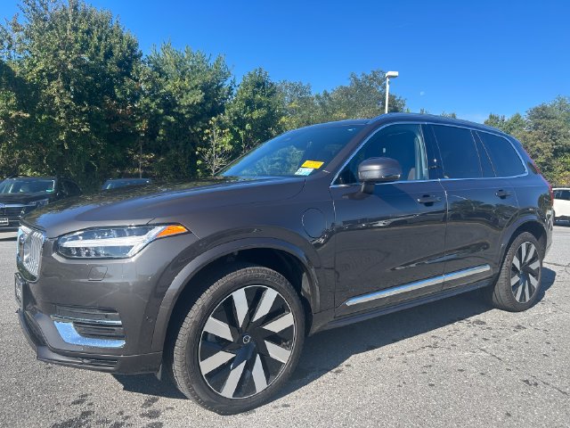 Certified 2025 Volvo XC90 T8 Plus w/ Protection Package Premier AWD/4WD image 1