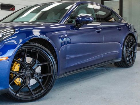 Used 2024 Porsche Panamera 4 image 14