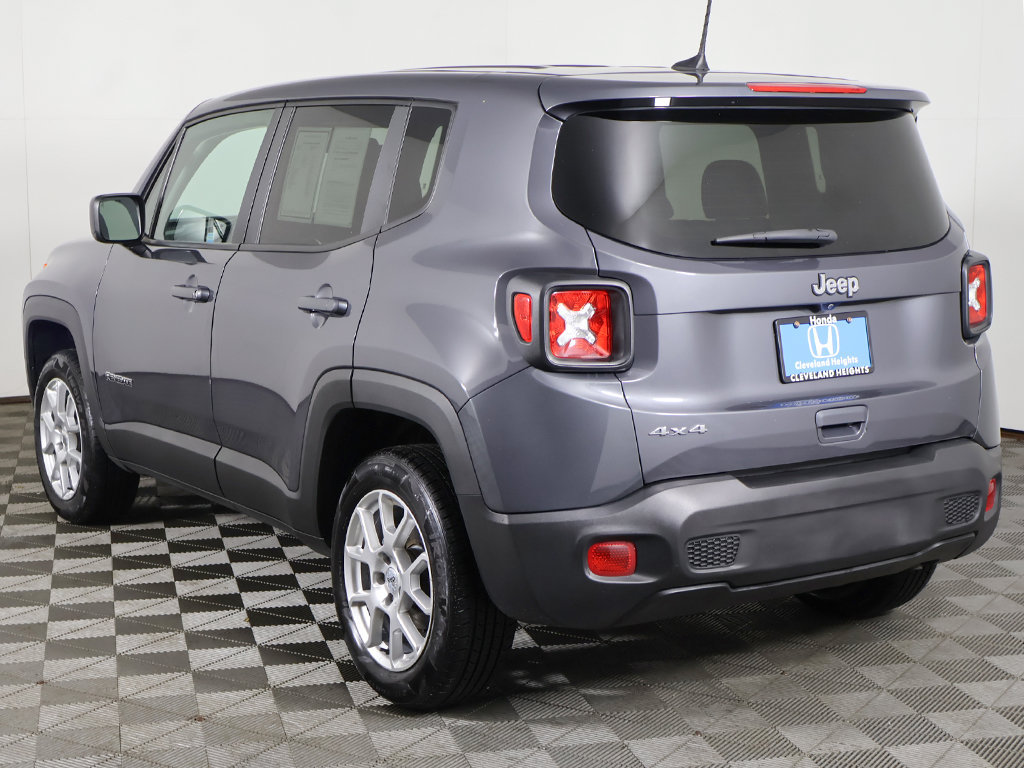 Used 2023 Jeep Renegade Latitude AWD/4WD image 8