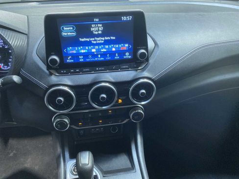 Used 2024 Nissan Sentra SV FWD image 16
