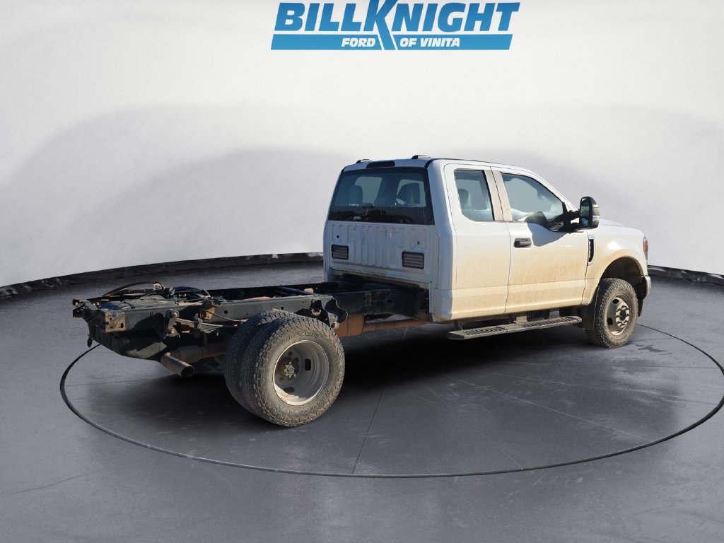 Used 2022 Ford F350 XL w/ Power Equipment Group AWD/4WD image 5