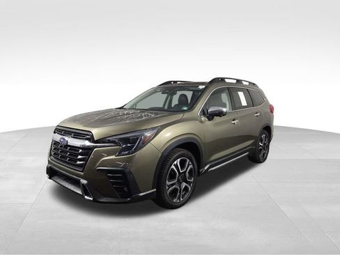 Used 2023 Subaru Ascent Touring AWD/4WD image 2