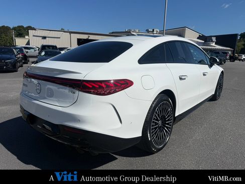Certified 2023 Mercedes-Benz EQS 580 4MATIC Sedan image 8