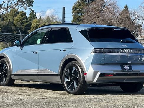 Used 2025 Hyundai Ioniq 5 Limited image 9