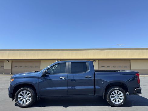 Used 2023 Chevrolet Silverado 1500 Custom AWD/4WD image 4