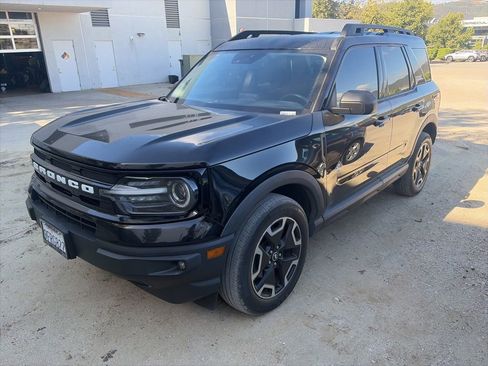 Used 2023 Ford Bronco Sport Outer Banks w/ Tech Package AWD/4WD image 5