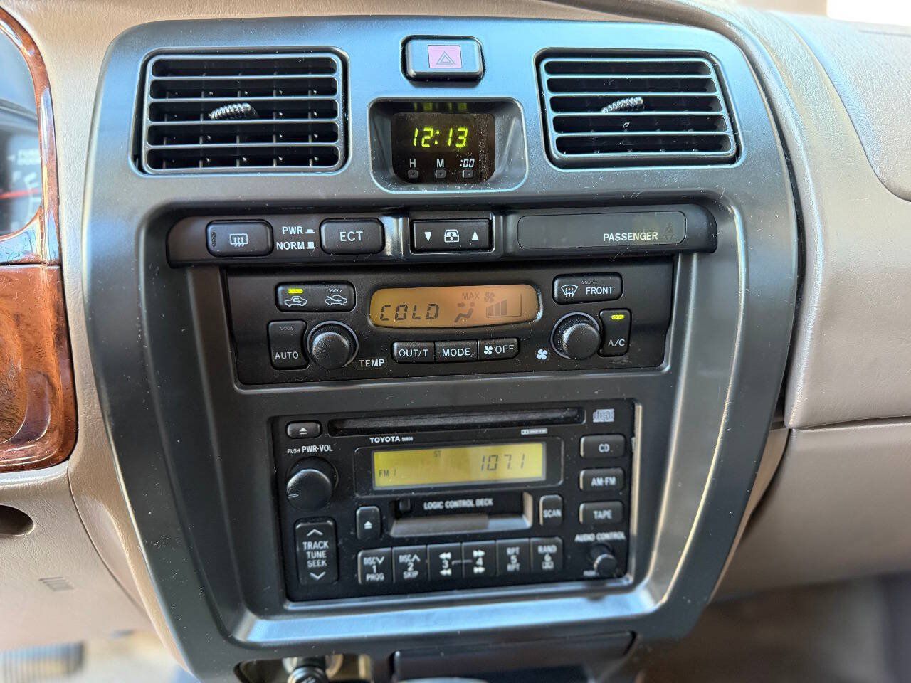 Used 1999 Toyota 4Runner Limited w/ Upgrade Value Pkg 5 RWD image 19