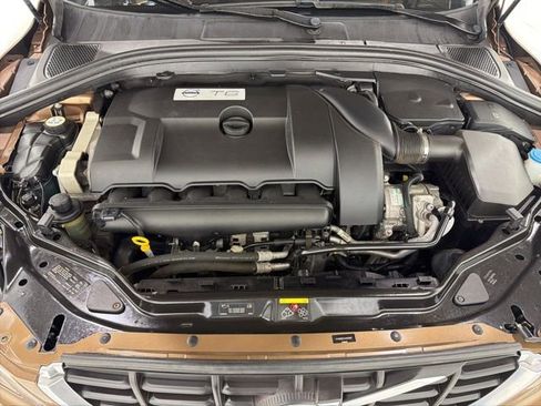 Used 2010 Volvo XC60 T6 AWD/4WD image 41