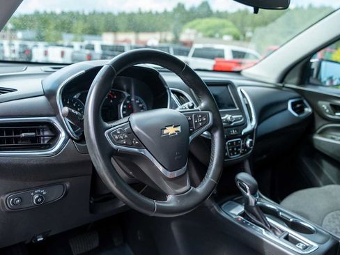 Used 2023 Chevrolet Equinox LT FWD image 8