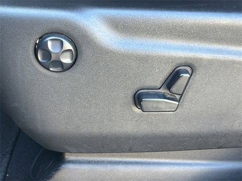 Certified 2024 Dodge Durango GT image 19