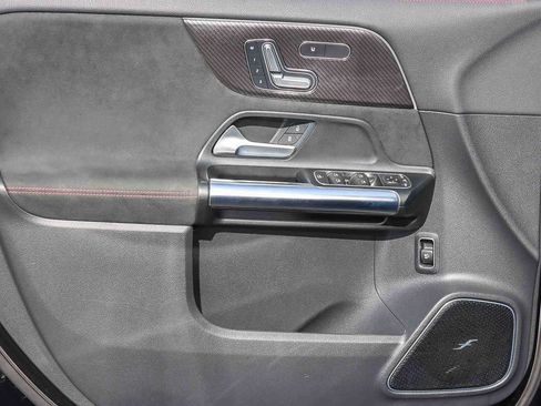 Used 2021 Mercedes-Benz GLA 250 4MATIC image 43