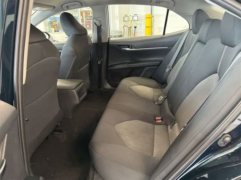 Used 2020 Toyota Camry LE image 19