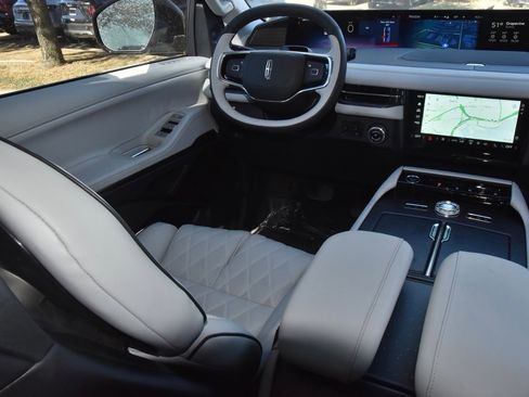 New 2026 Lincoln Navigator L Black Label image 16