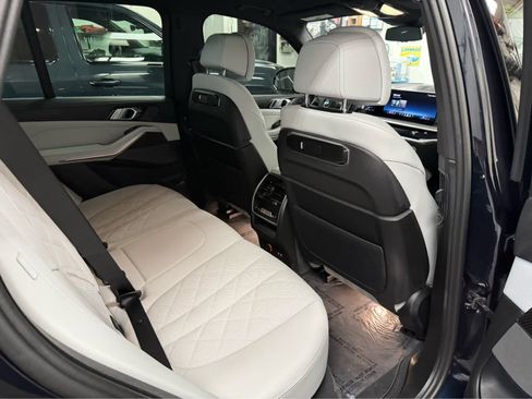Used 2025 BMW X5 M60i w/ Climate Comfort Package AWD/4WD image 25