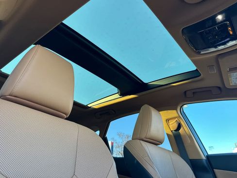 Used 2025 Lexus NX 300h AWD w/ Luxury Package image 17