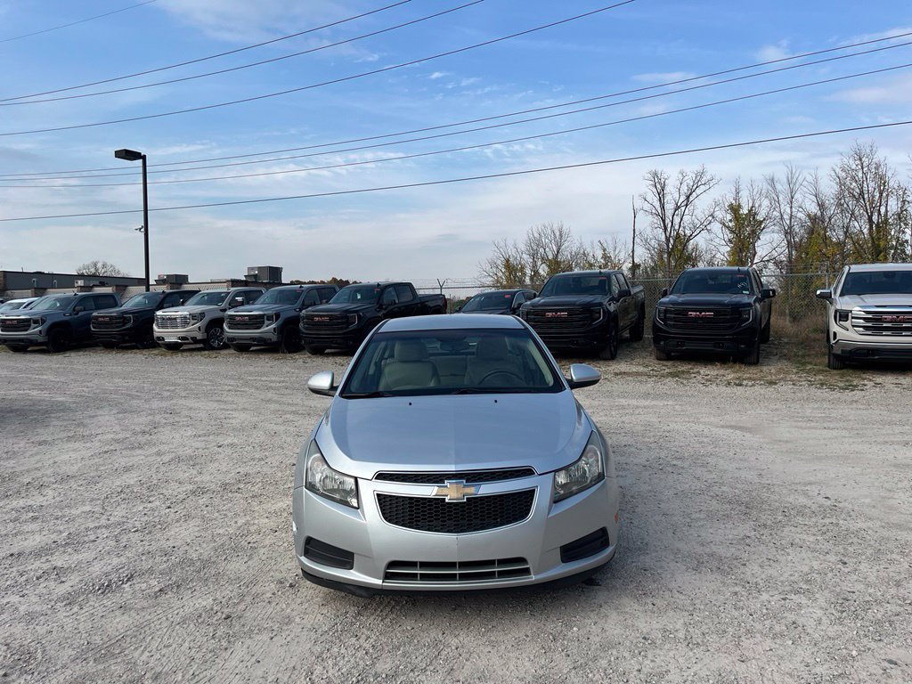 Used 2012 Chevrolet Cruze LT FWD image 3